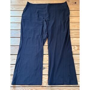Athleta Women’s Cosmic kick Flare pants size 22 Black Q5